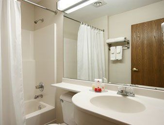 Ramada By Wyndham I-55 And I-74 Il 2*